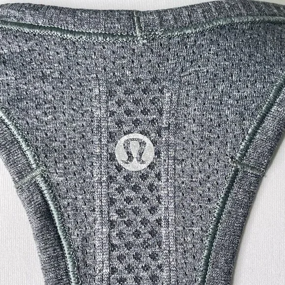 Lululemon Women's Grey Swiftly Tech Fitted Scoop Neck Tank Top Size 4 - Picture 5 of 6
